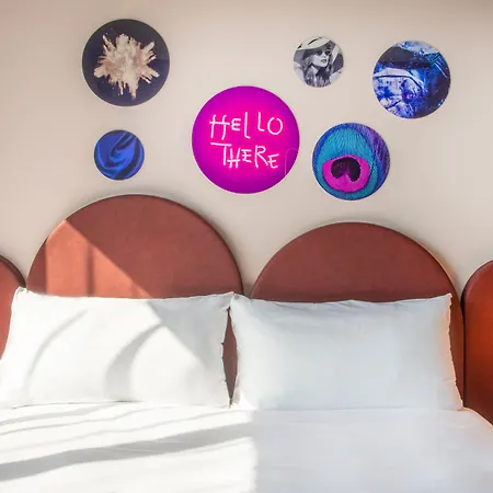 Hotel Vic 4*