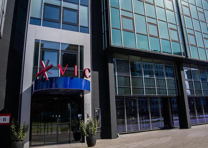 Ξενοδοχείο Vic 4*