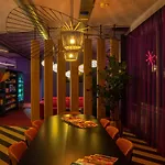 Vic Hotel